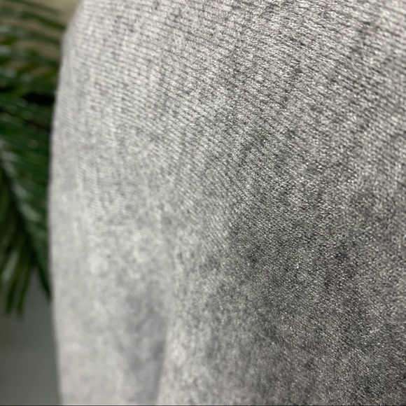 cyrus Grey Comfy Cozy Oversize Knit Sweater Bat's Wings Sleeves Cowlneck Sz S - Picture 9 of 11